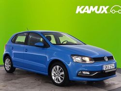 Blå Begagnad 2015 VW Polo Halvkombi | 96 800 kr (Marknadspris)