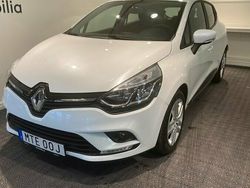 Vit Begagnad 2019 Renault Clio IV Zen Halvkombi | 109 000 kr (Marknadspris)