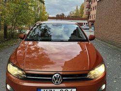 Orange Begagnad 2018 VW Polo Halvkombi | 138 000 kr (Marknadspris)