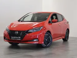 Röd Begagnad 2023 Nissan Leaf N-Connecta Halvkombi | 209 700 kr (Marknadspris)