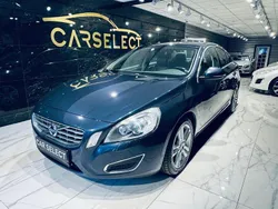 Blå Begagnad 2013 Volvo S60 Momentum Sedan | 109 000 kr (Marknadspris)