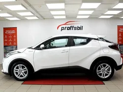 Vit Begagnad 2021 Toyota C-HR Active SUV | 229 500 kr (Marknadspris)