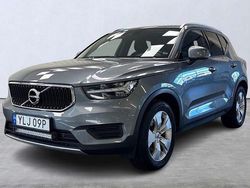 Grå Begagnad 2019 Volvo XC40 Momentum SUV | 309 900 kr (Lite dyr)