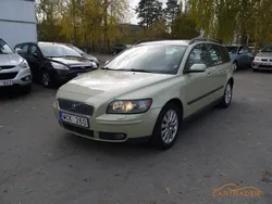 Ljusgrön (grön) Begagnad 2005 Volvo V50 Kinetic Kombi | 25 000 kr (Marknadspris)