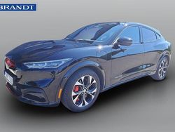 Svart Begagnad 2022 Ford Mustang Mach-E Standard Range SUV | 295 900 kr (Marknadspris)
