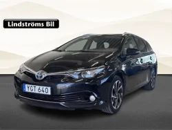 Svart Begagnad 2016 Toyota Auris Touring Sports Active Kombi | 149 900 kr (Marknadspris)