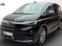 Svart (deep black pärleffekt) Begagnad 2025 VW T7 Style Van | 799 900 kr (Bra pris)