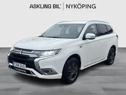 Vit Begagnad 2018 Mitsubishi Outlander P-HEV Comfort Edition SUV | 229 000 kr (Lite dyr)