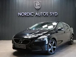 Svart Begagnad 2016 Volvo V40 Kinetic Kombi | 169 900 kr (Dyr)