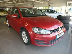 Röd Begagnad 2015 VW Golf VII Halvkombi | 98 700 kr (Marknadspris)