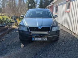 Grå Begagnad 2006 Skoda Octavia Kombi | 6 500 kr (Superpris)