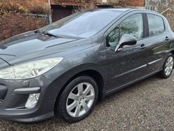 Grå Begagnad 2008 Peugeot 308 Halvkombi | 27 000 kr (Bra pris)