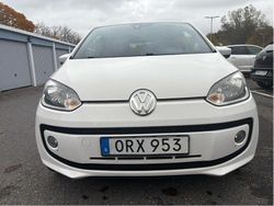 Vit Begagnad 2015 VW up! high up! Halvkombi | 60 000 kr (Marknadspris)