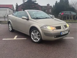 Grå Begagnad 2005 Renault Mégane Cabriolet Cab | 38 995 kr (Bra pris)