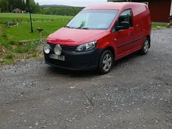 Röd Begagnad 2012 VW Caddy Minibuss | 45 000 kr (Bra pris)