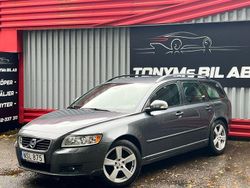 Grå Begagnad 2010 Volvo V50 Kinetic Kombi | 56 900 kr (Marknadspris)