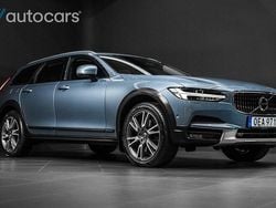 Ljusblå (blå) Begagnad 2017 Volvo V90 CC Pro Kombi | 299 000 kr (Dyr)