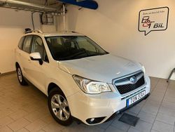 Vit Begagnad 2014 Subaru Forester SUV | 164 900 kr (Marknadspris)