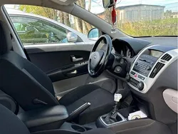 Blå Begagnad 2008 Kia Ceed Sportswagon 4 Kombi | 26 999 kr (Marknadspris)