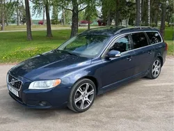 Blå Begagnad 2010 Volvo V70 Momentum Kombi | 65 000 kr (Bra pris)