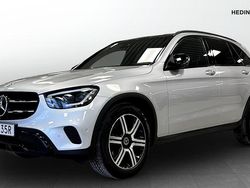 Svart Begagnad 2019 Mercedes 200 SUV | 239 900 kr