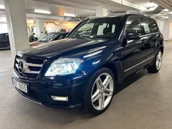 Mörkblå Begagnad 2011 Mercedes GLK220 AMG line SUV | 140 000 kr