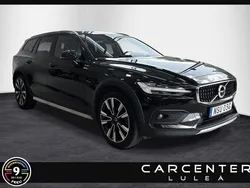 Svart Begagnad 2019 Volvo V60 CC Kombi | 329 900 kr (Dyr)