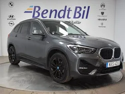 Grå Begagnad 2021 BMW X1 Sport Line SUV | 349 500 kr (Lite dyr)