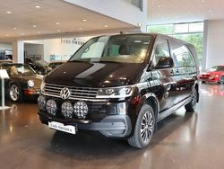 Svart Begagnad 2021 VW Multivan SE Van | 549 900 kr (Marknadspris)