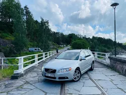 Ljusgrå (grå) Begagnad 2013 Volvo V70 Momentum Kombi | 89 900 kr (Bra pris)