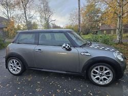 Grå Begagnad 2008 Mini Cooper S Halvkombi | 26 000 kr