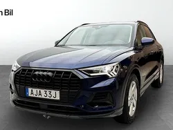 Navarrablå metallic Begagnad 2023 Audi Q3 Advanced Plus SUV | 379 000 kr (Dyr)