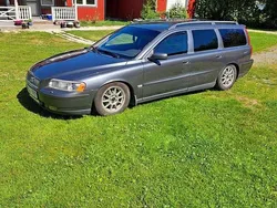 Grå Begagnad 2006 Volvo V70 Kinetic Kombi | 26 000 kr (Marknadspris)