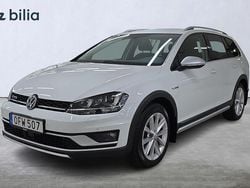 Vit Begagnad 2016 VW Golf Alltrack Kombi | 204 000 kr (Marknadspris)