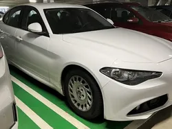 Vit Begagnad 2018 Alfa Romeo Giulia Sedan | 259 000 kr (Dyr)