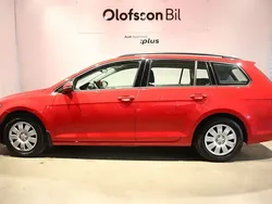 Röd Begagnad 2014 VW Golf VII Kombi | 134 900 kr (Marknadspris)