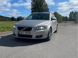 Grå Begagnad 2010 Volvo V50 Momentum Kombi | 40 000 kr (Marknadspris)