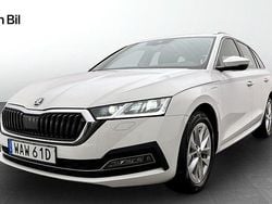 Vit (candy white) Begagnad 2023 Skoda Octavia Style Kombi | 319 900 kr (Marknadspris)
