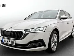 Vit (candy white) Begagnad 2023 Skoda Octavia Style Kombi | 324 900 kr (Marknadspris)