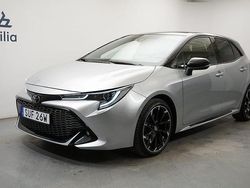 Silver Begagnad 2022 Toyota Corolla Hybrid Sport Halvkombi | 259 900 kr (Lite dyr)