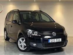 Svart Begagnad 2015 VW Touran Minibuss | 129 900 kr (Lite dyr)