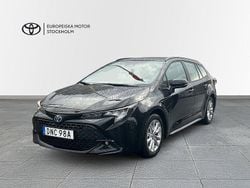 Svart Begagnad 2024 Toyota Corolla Active Kombi | 299 900 kr (Marknadspris)