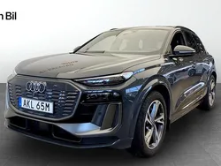 Grå Begagnad 2024 Audi Q6 e-tron S-Line SUV | 729 000 kr