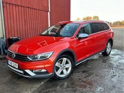 Orange Begagnad 2016 VW Passat Alltrack Kombi | 165 000 kr (Lite dyr)