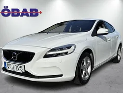 Vit Begagnad 2016 Volvo V40 Kinetic Kombi | 149 900 kr (Marknadspris)