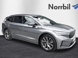Grå Begagnad 2022 Skoda Enyaq iV SportLine SUV | 399 900 kr (Bra pris)