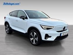 Blå Begagnad 2025 Volvo EC40 Core SUV | 428 000 kr (Marknadspris)