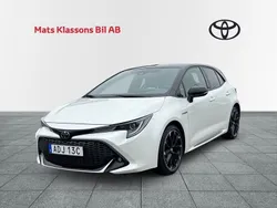 Vit Begagnad 2020 Toyota Corolla Hybrid Plus Halvkombi | 269 000 kr (Marknadspris)
