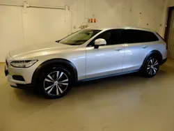 Silver Begagnad 2022 Volvo V90 CC Momentum Kombi | 245 000 kr