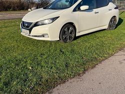 Begagnad 2021 Nissan Leaf N-Connecta Halvkombi | 109 000 kr (Superpris)